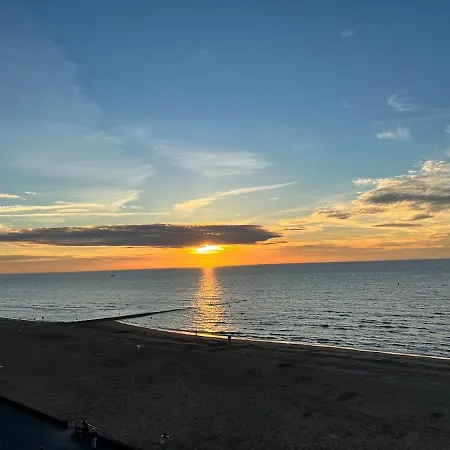 Apartment Duplex Avec Terrasse Et Vue Cabourg